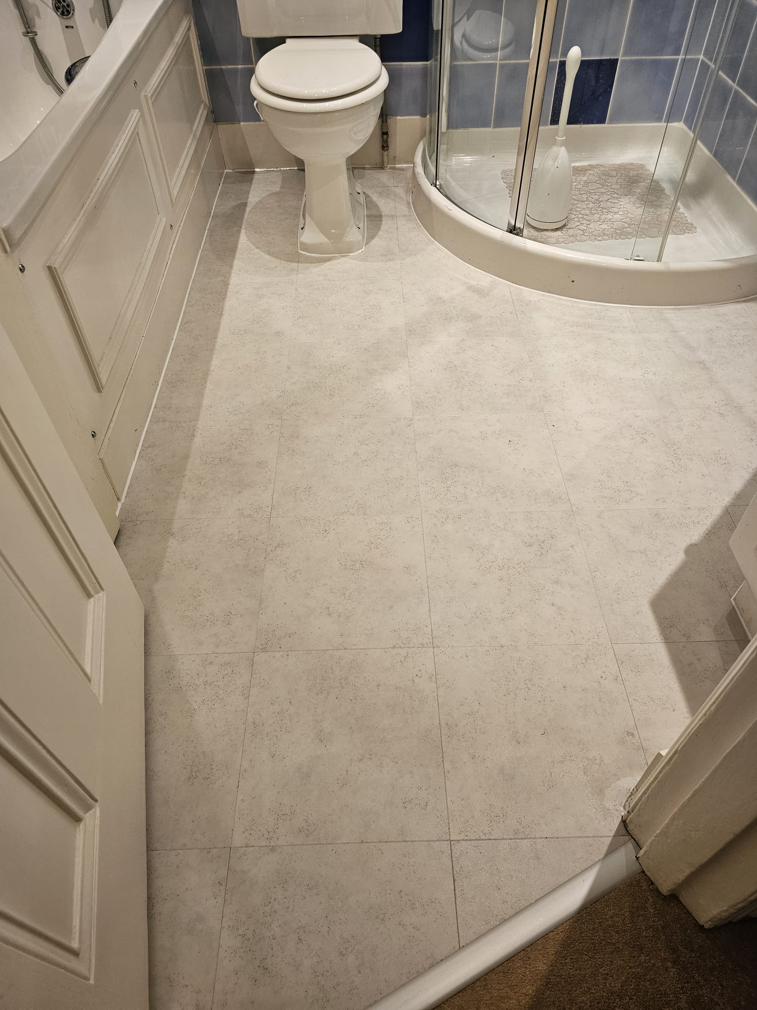 Amtico Spacia Ceramic Frost installation in Lambeth-1