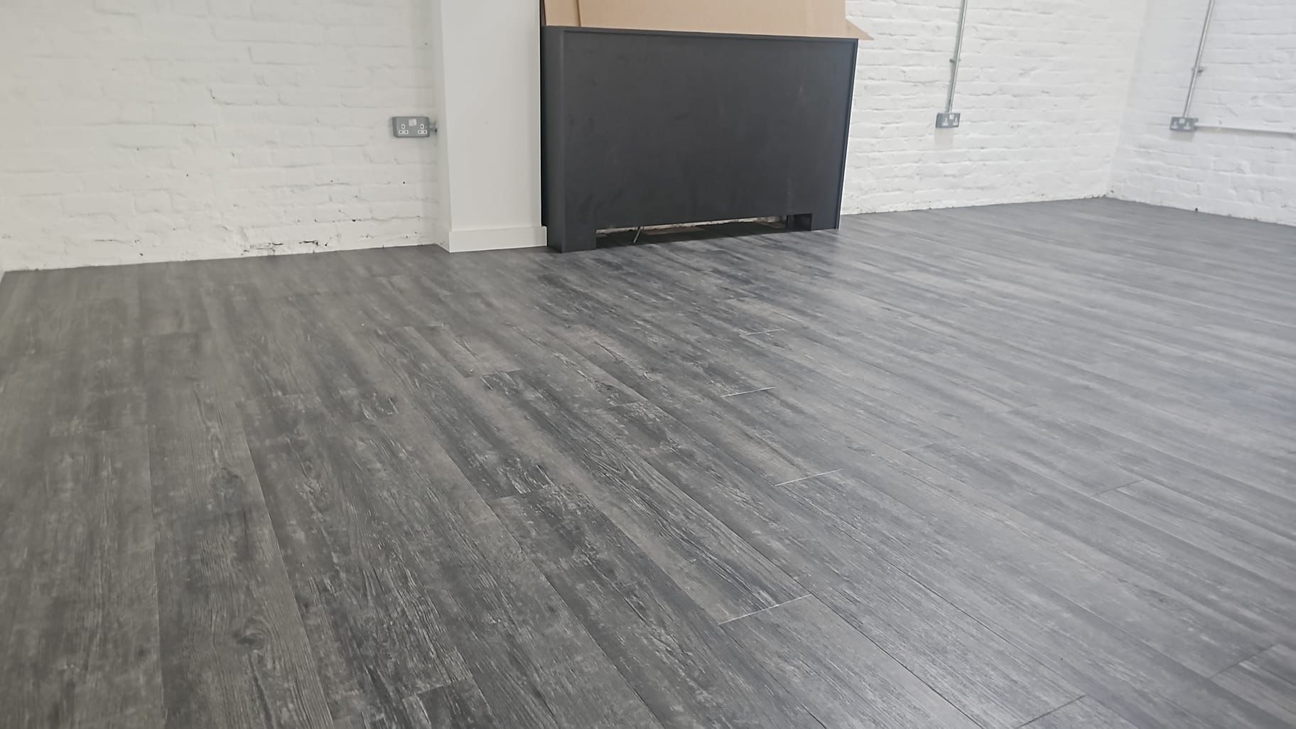 Amtico Spacia Drift Pine Installation in Fulham Carpet - Amtico Flooring - Carpet - Vinyl Flooring