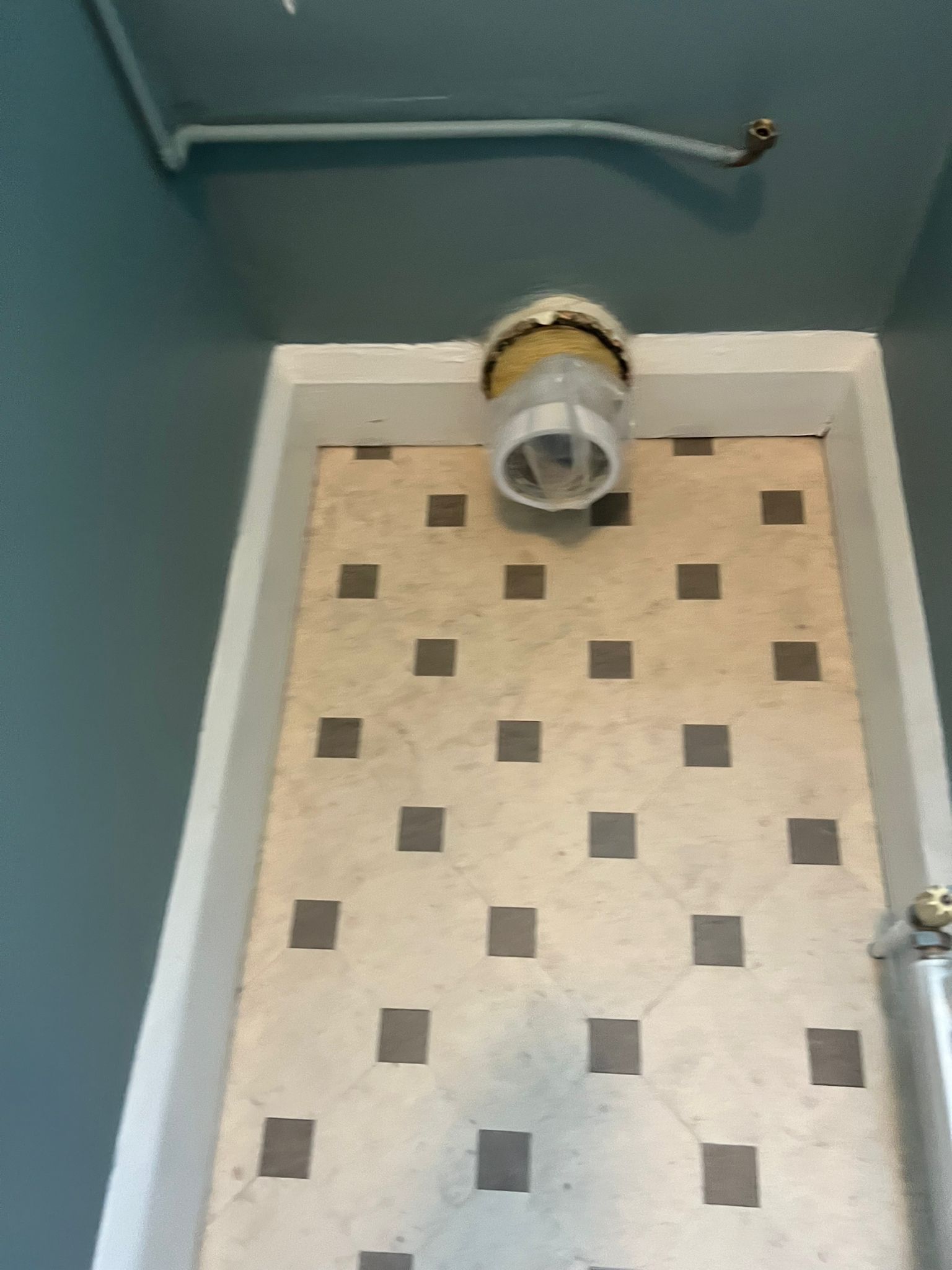 Amtico Signature Keystone Mirabelle Creme & Stria Basalt installation in Borough-0