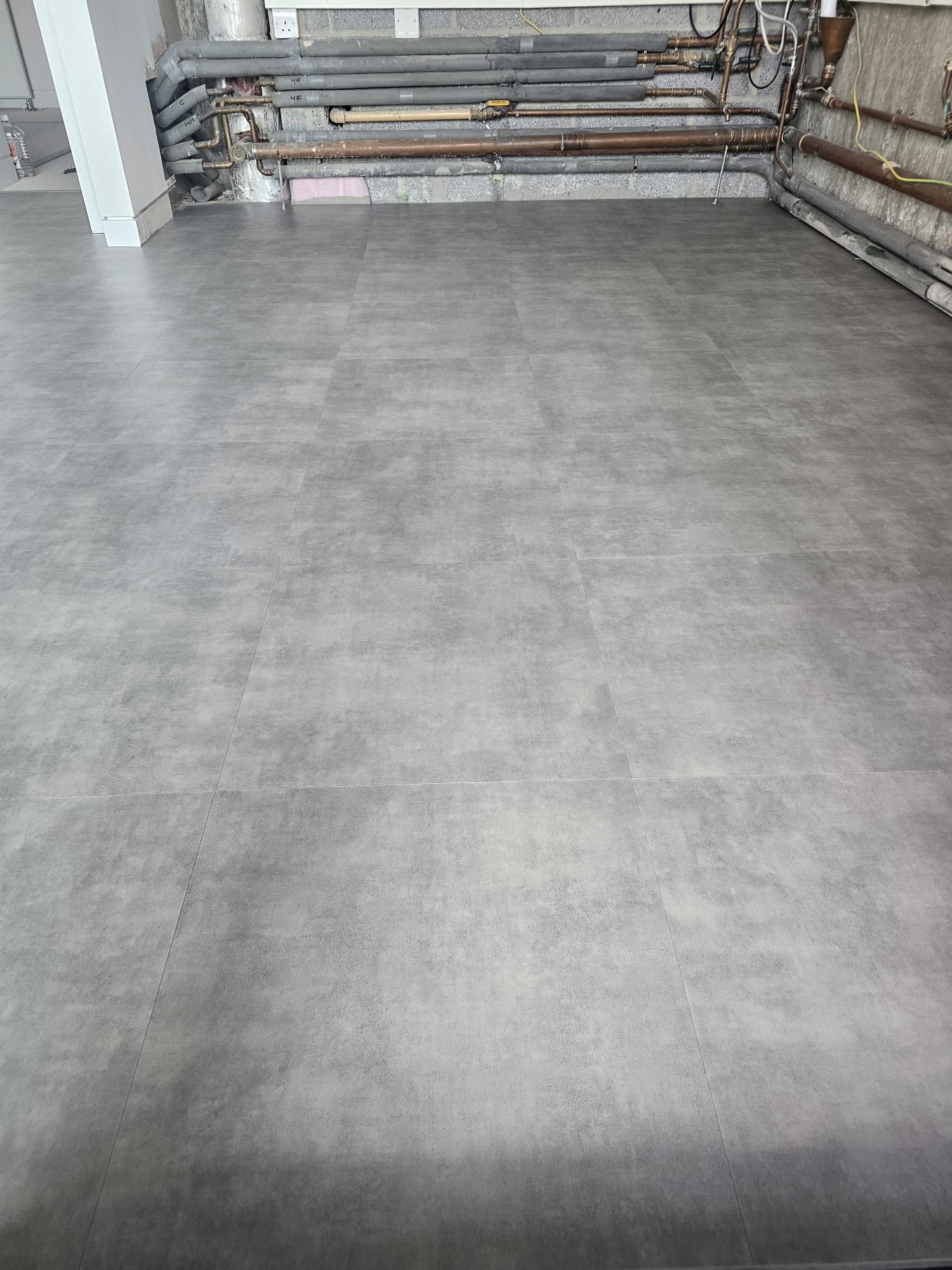 Amtico Signature Woolwich Concrete installation in Acton-1