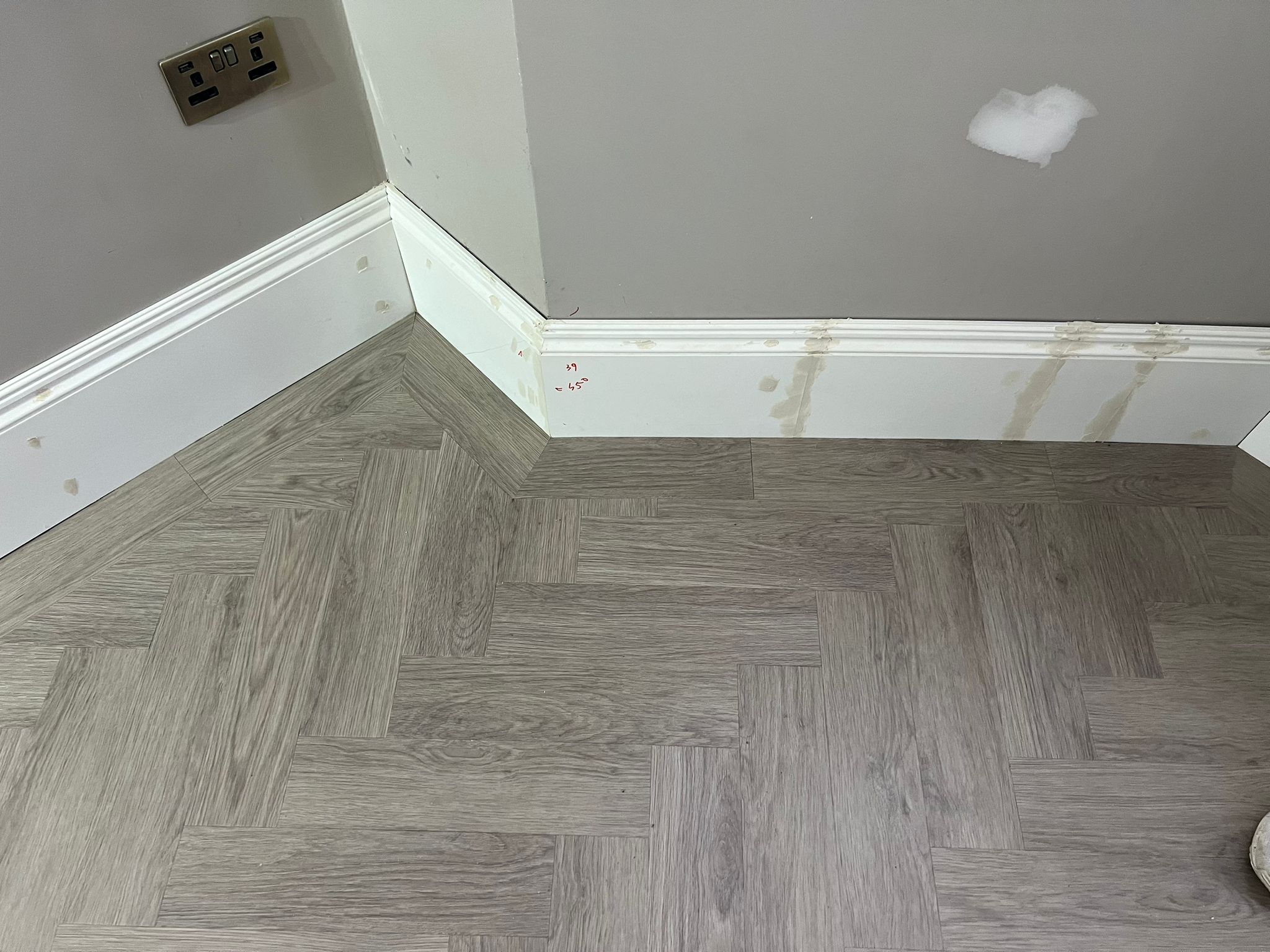Amtico Form Dimmet Oak Installation in Balham Wood Flooring - Amtico Flooring - Carpet - Wood Flooring
