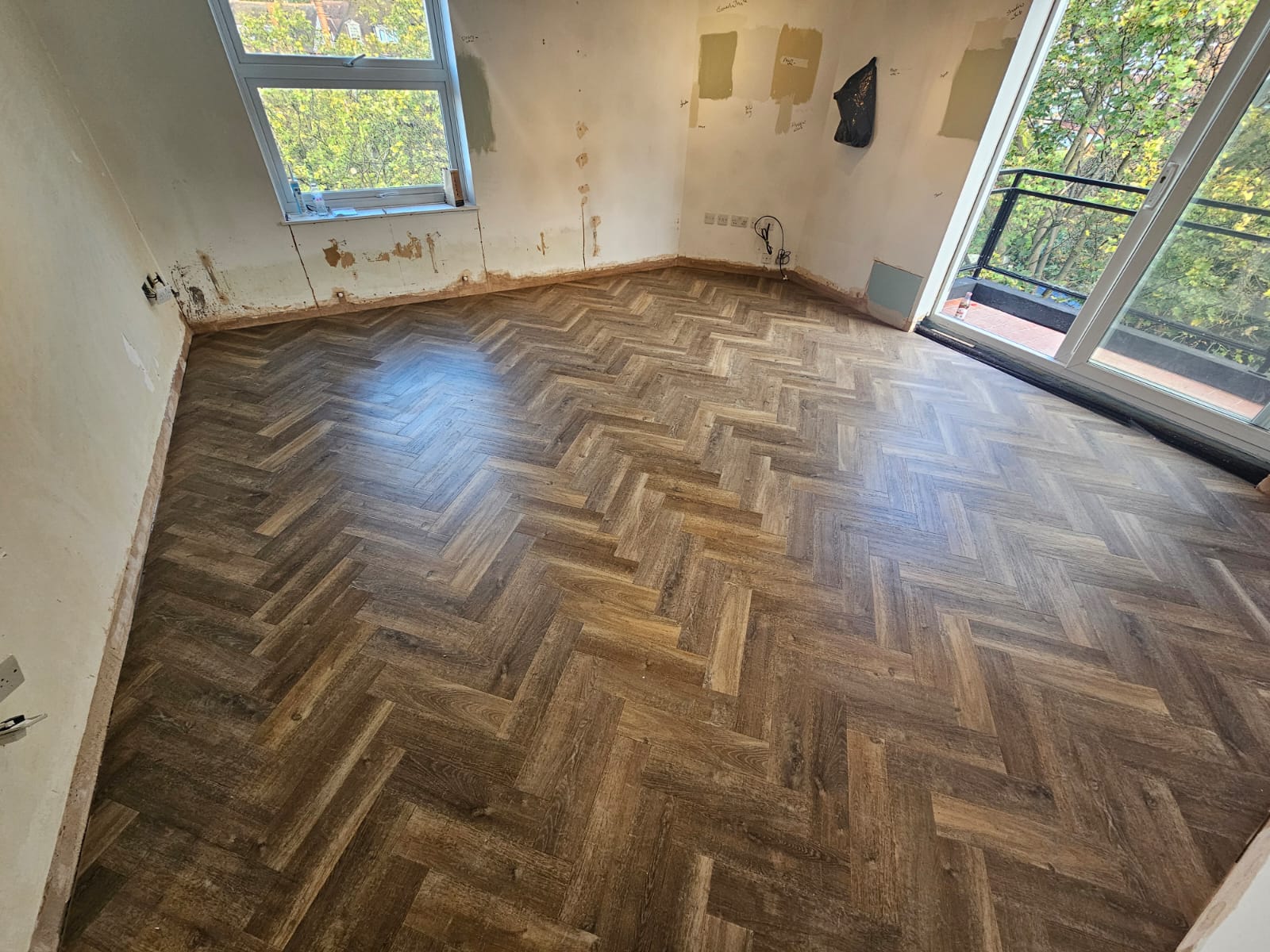 Amtico Signature Aged Oak Installation in Hammersmith Wood Flooring - Amtico Flooring - Residential