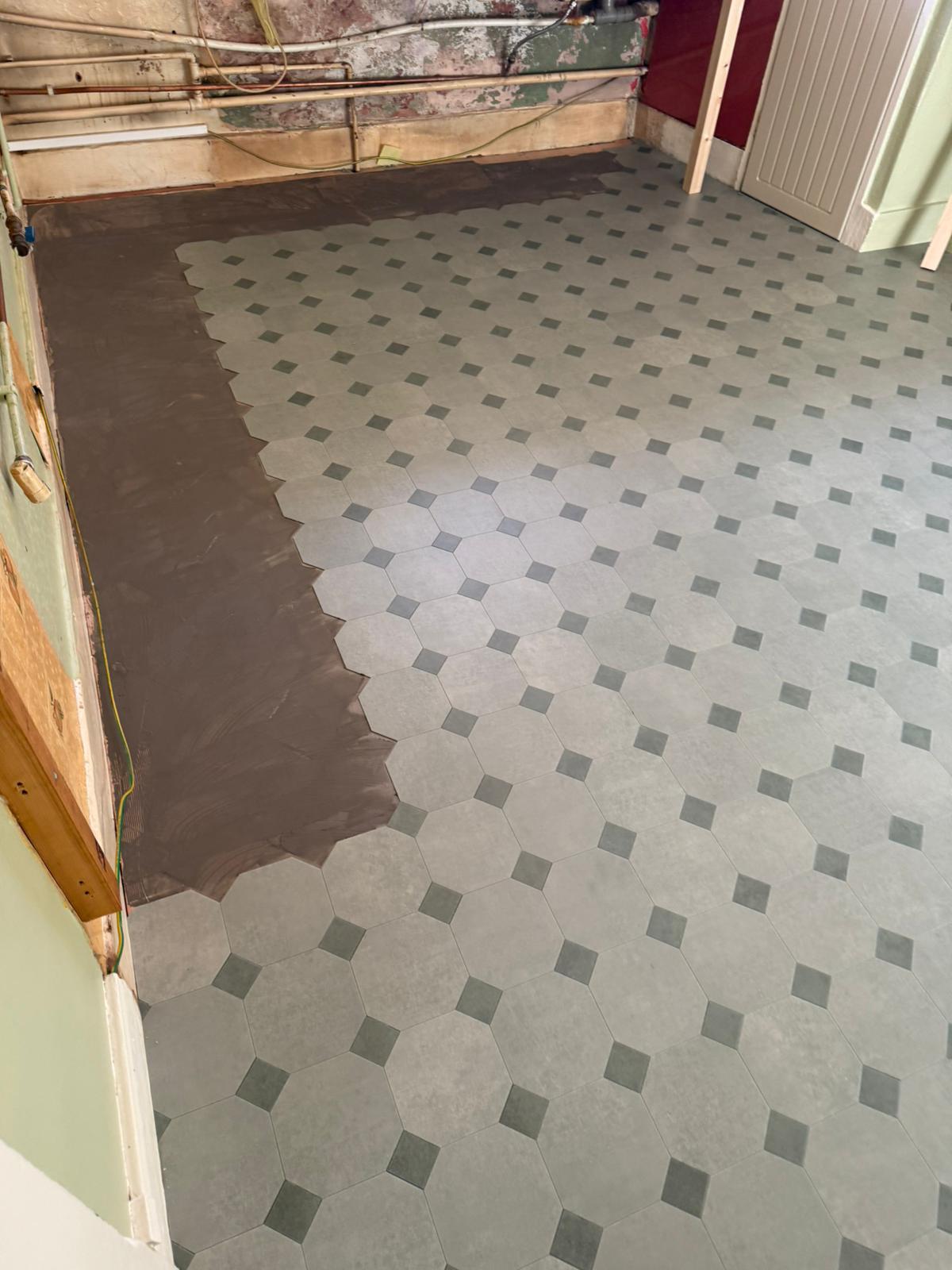 Amtico Signature Keystone Encaustic Okra & Diffusion Okra Installation in Southwark Carpet - Amtico Flooring - Residential