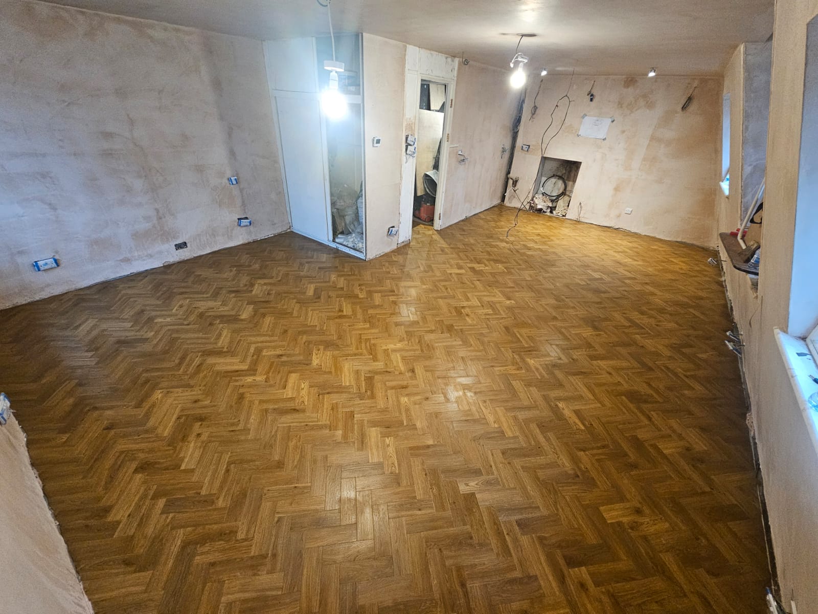 Amtico Spacia Traditional Oak Installation in Wimbledon Wood Flooring Installation - Amtico Flooring - Residential