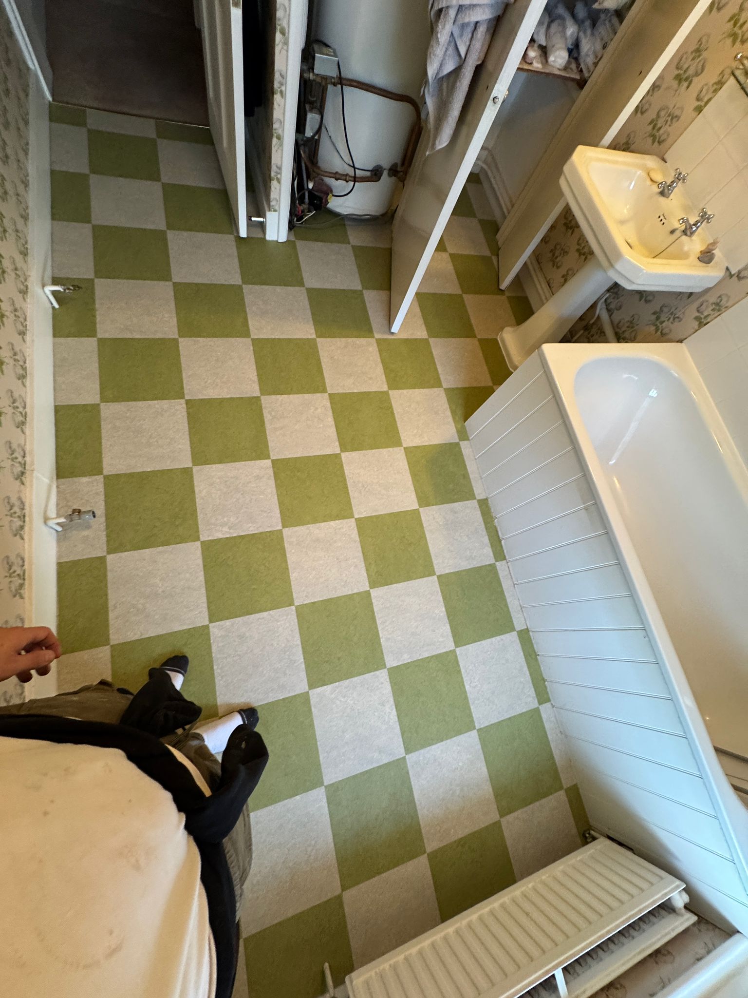 Marmoleum Real Concrete 3136 & Marmoleum Fresco Alvarado 3265 Tiles Installation in Hampstead - Porcelain Tiles - Residential