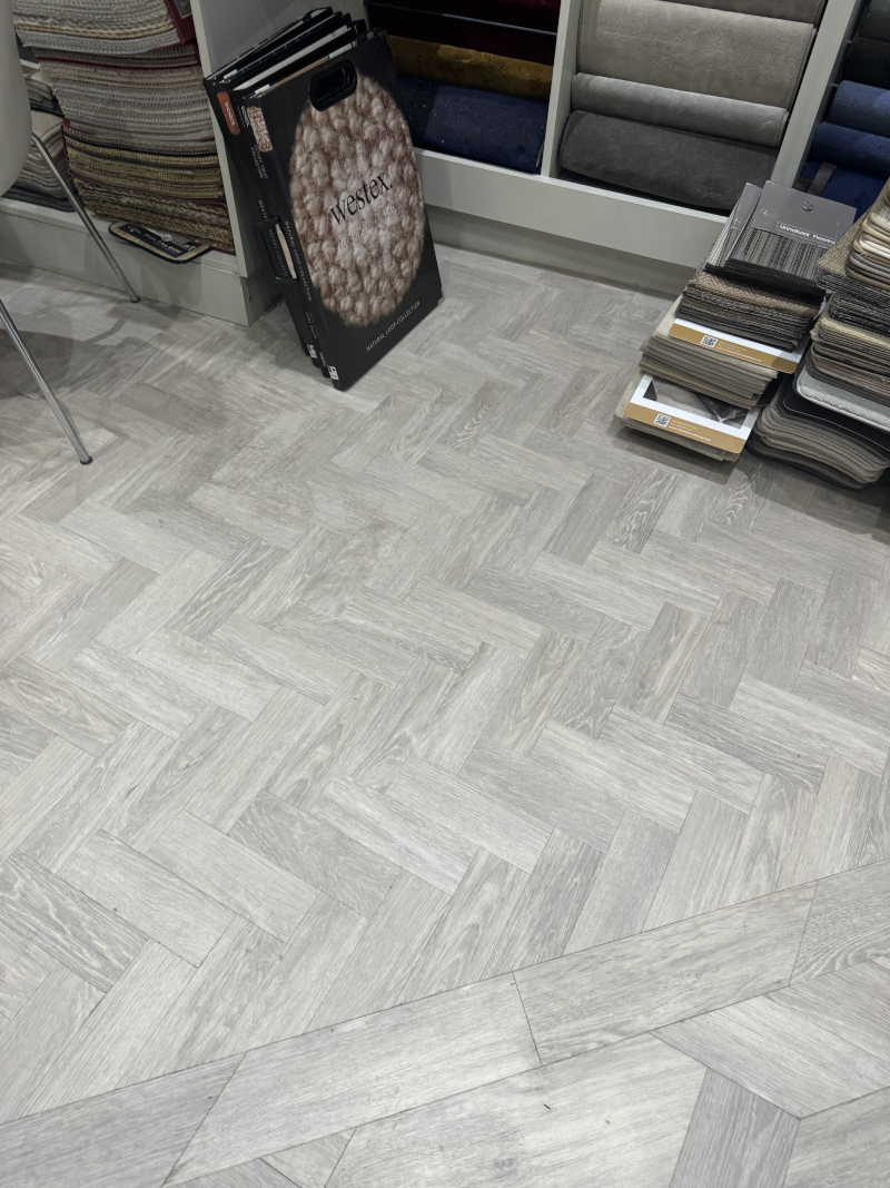 Amtico Flooring installations to our Kensington Flooring showroom!