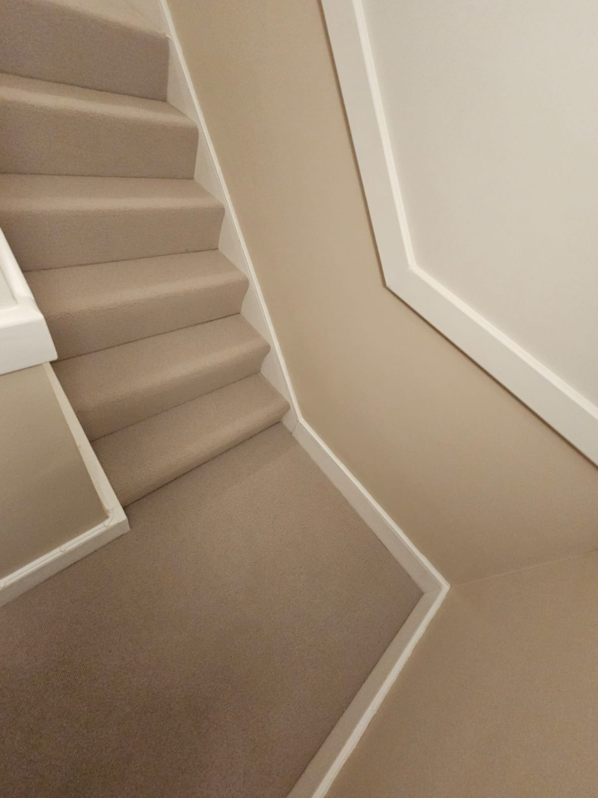 Clarendon Carpets Garden City Street View installation