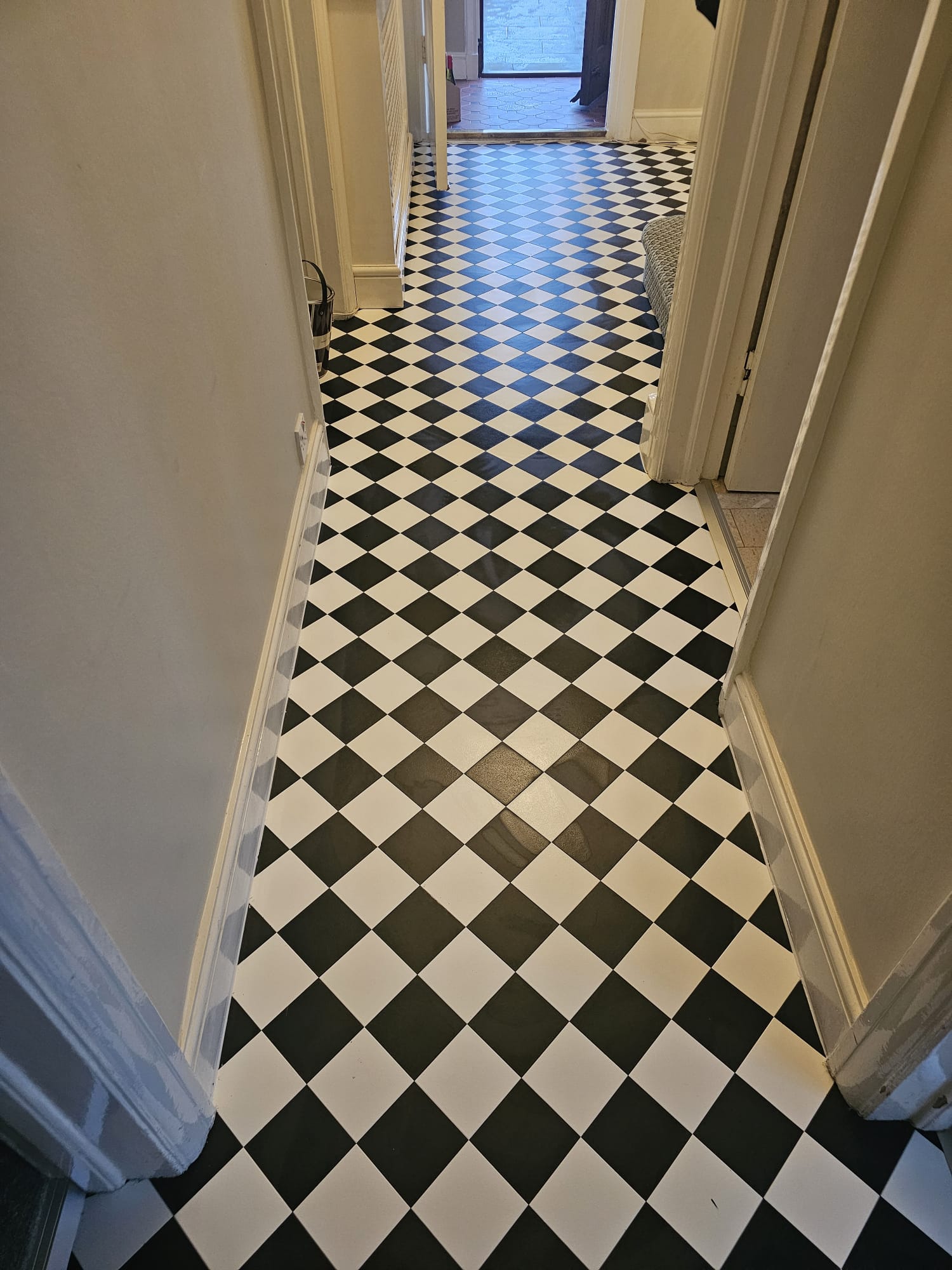 Amtico Decor Chequer Mono DC485 installation in St John_s Wood-2