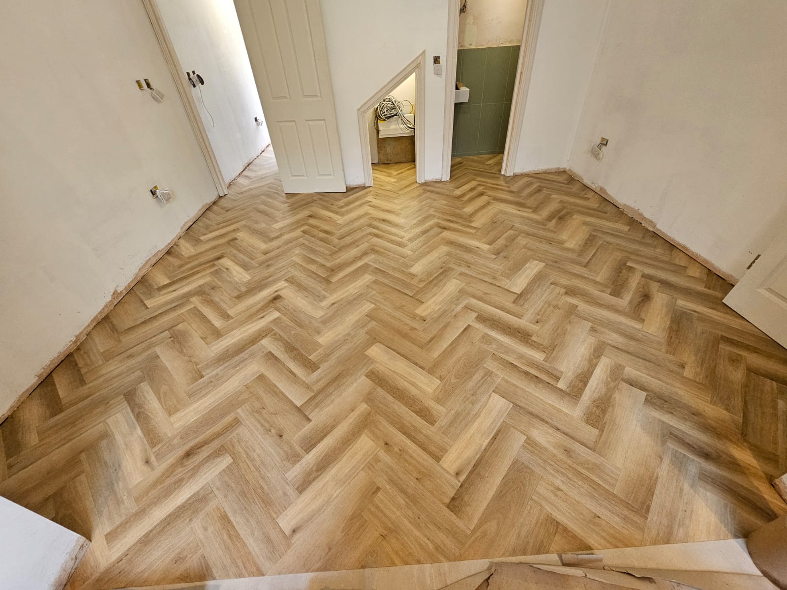 Amtico Signature Buxton Oak installation in-2