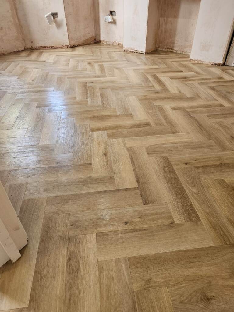 Amtico Signature Buxton Oak Installation in Earls Court, Luxury Vinyl Tile (LVT) Flooring, Wood Flooring, Home