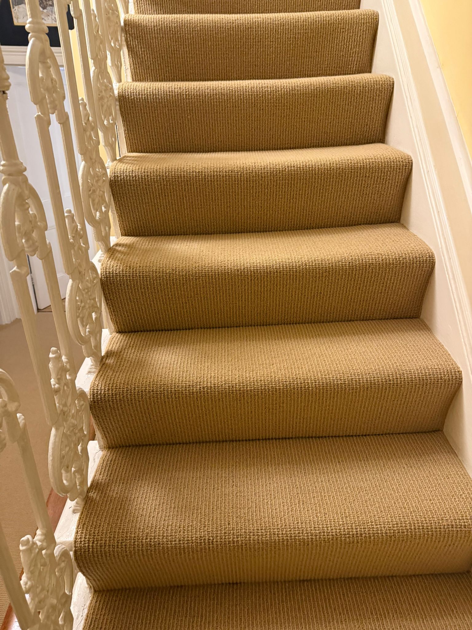 Axminster Carpets Natural Loop Ribgrass Straw installation in-6