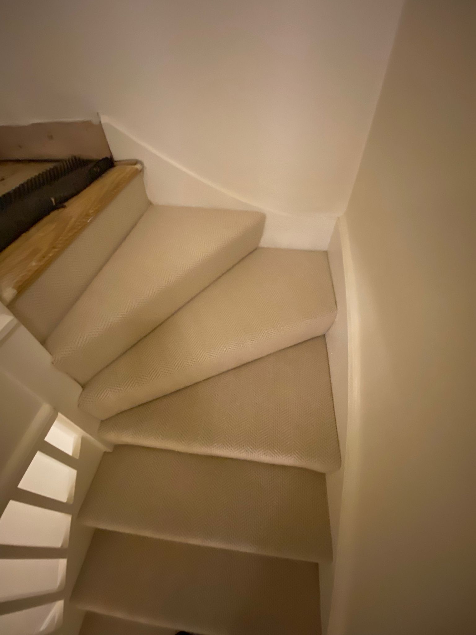 Fibre Carpets Wool Herringbone Longleat installation in-6