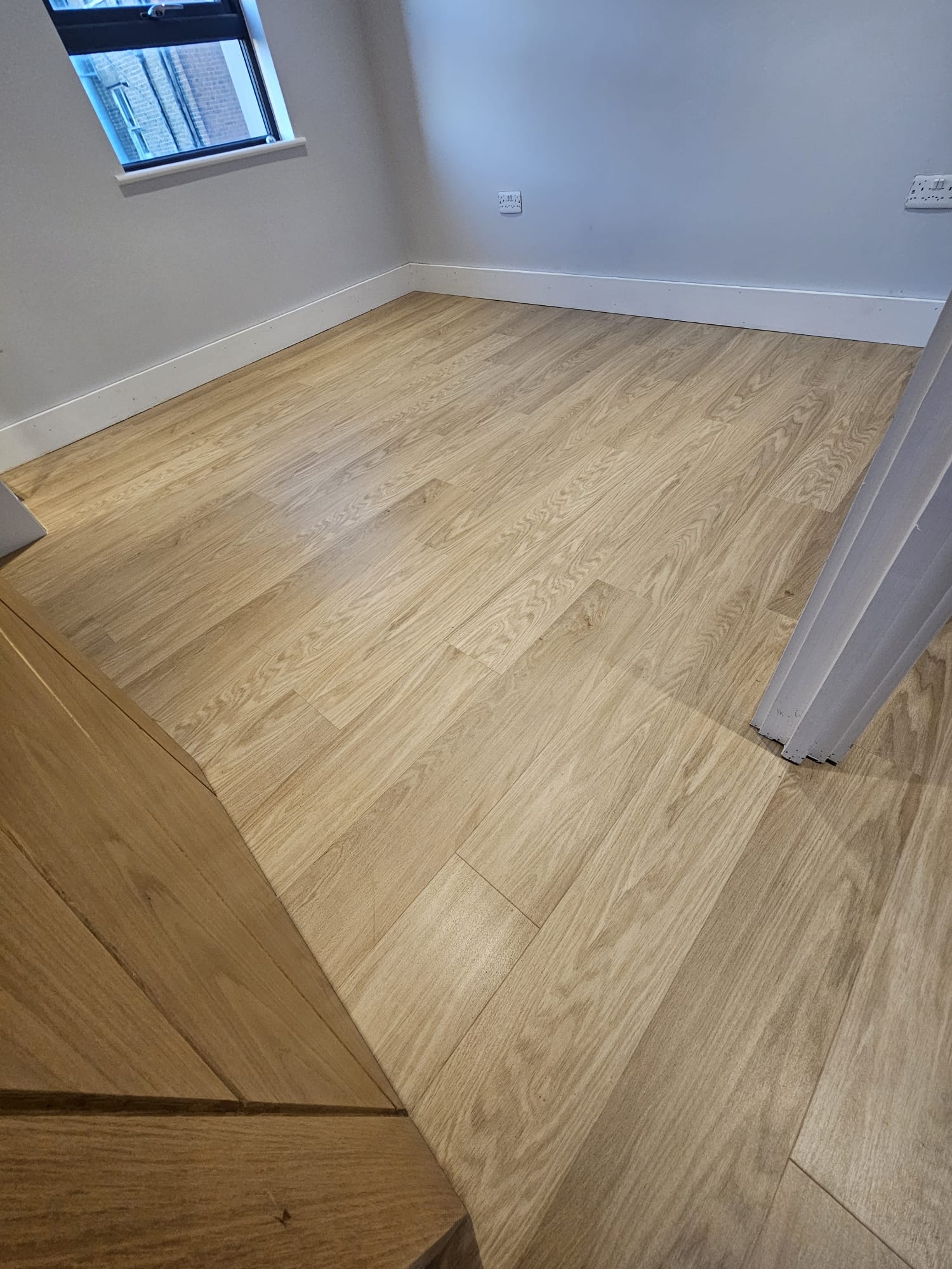 Amtico Click Smart Linden Oak installation in-4