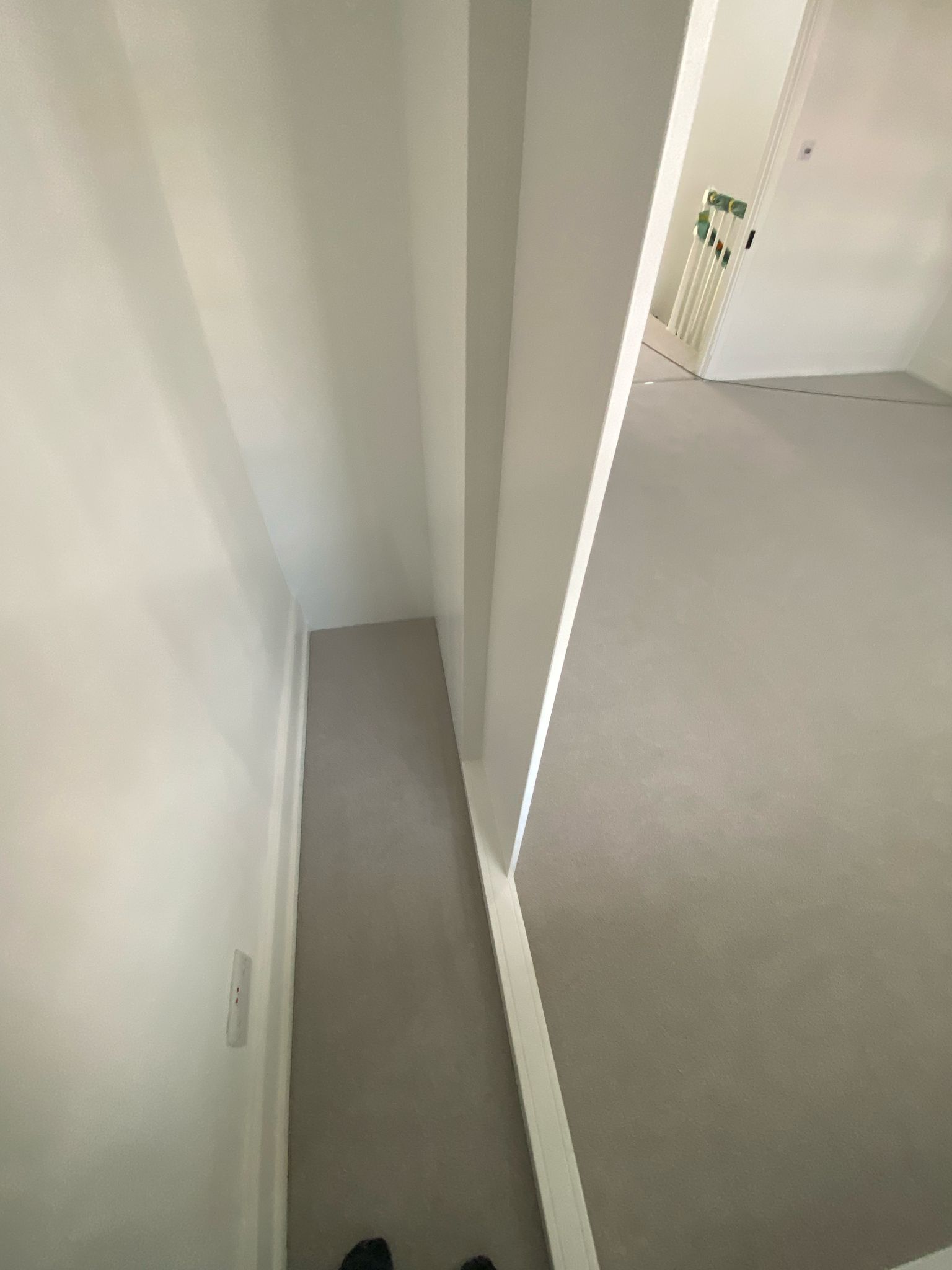 Brockway Carpets Dimensions Plain Gauze installation in-3