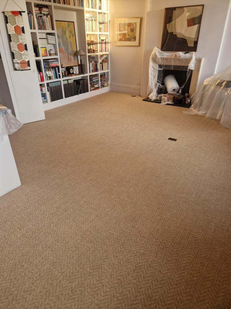 Unnatural Flooring New England Chicopee NE6038 carpet fitting in-Main