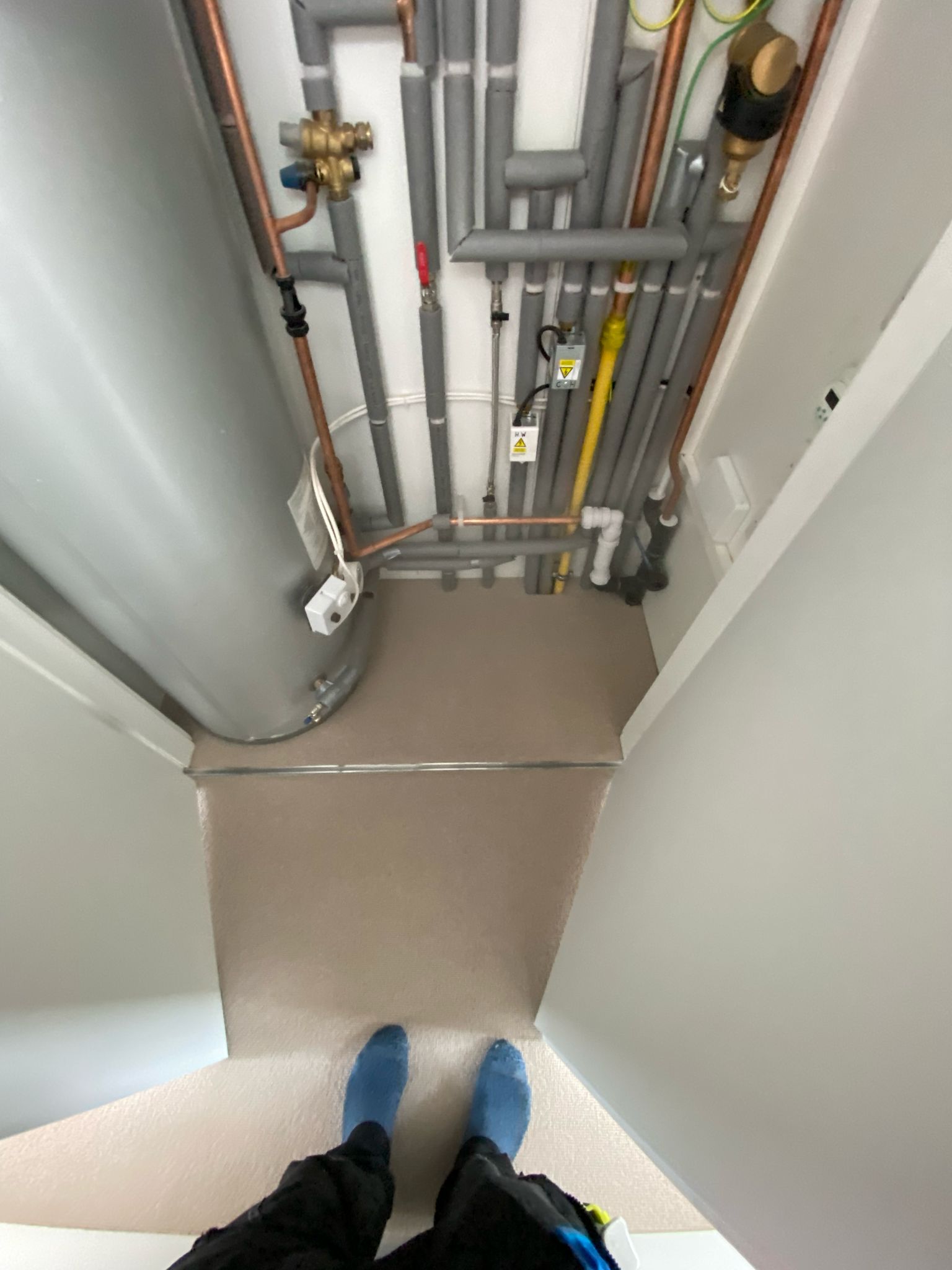 Clarendon Carpets Mayfair Loop Kasmir installation in – 10