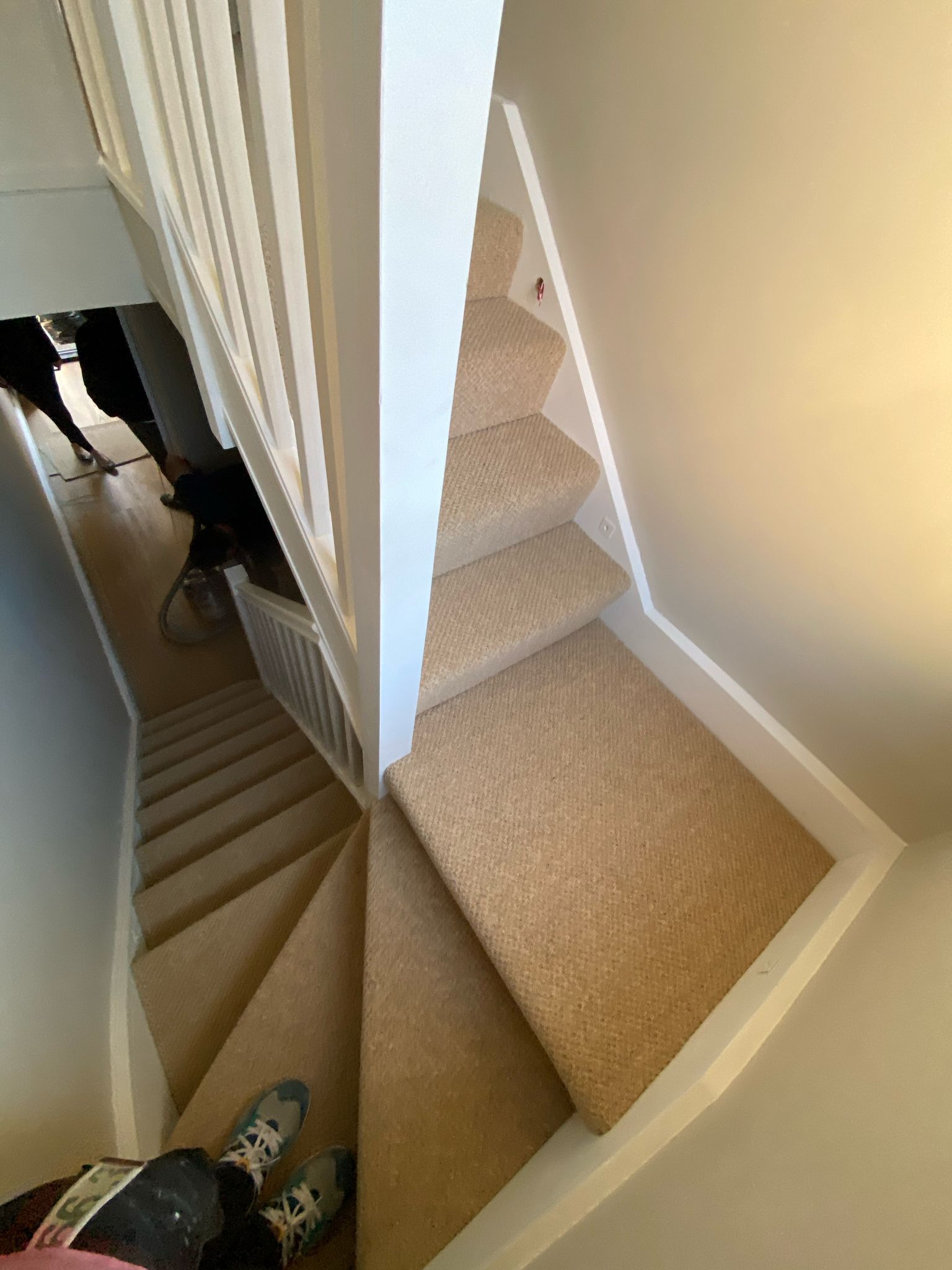 Clarendon Carpets Mortlake Brussels Sand Dune installation in – 1