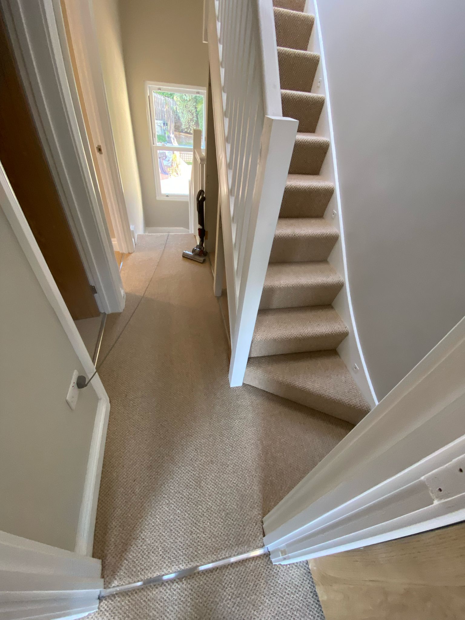 Clarendon Carpets Mortlake Brussels Sand Dune installation in – 8
