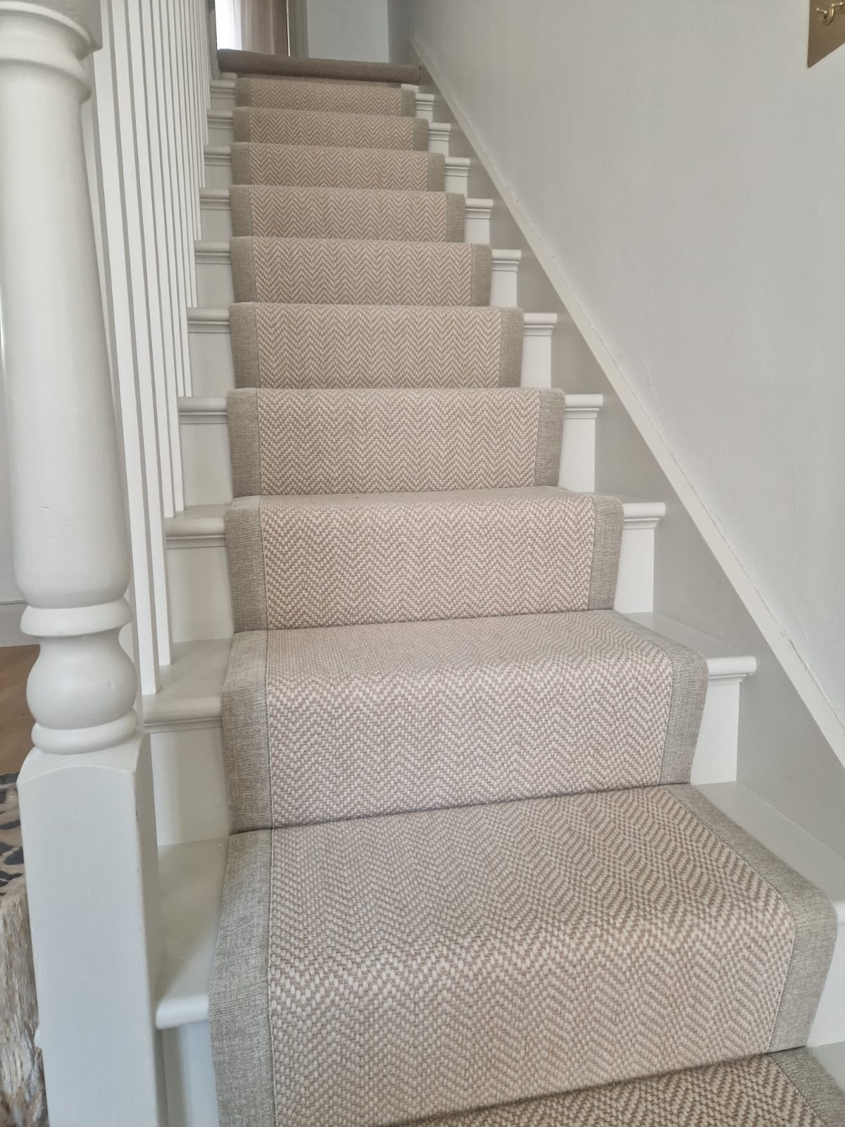 FIbre Flooring Flatweave Classics Herringbone Chalk carpet instalment in – 1