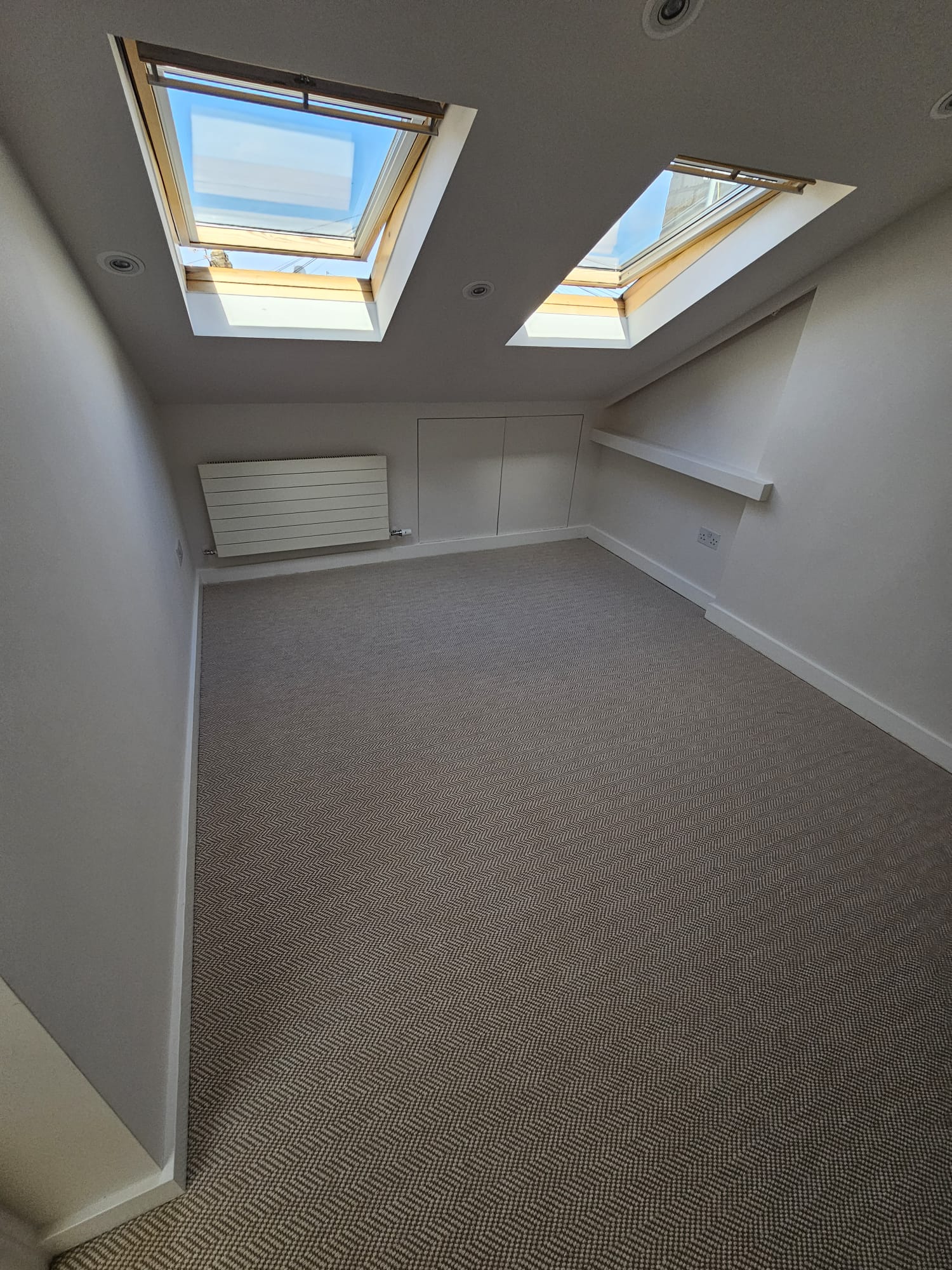 Fibre Flooring Classic Herringbone Chalk installation in – 1