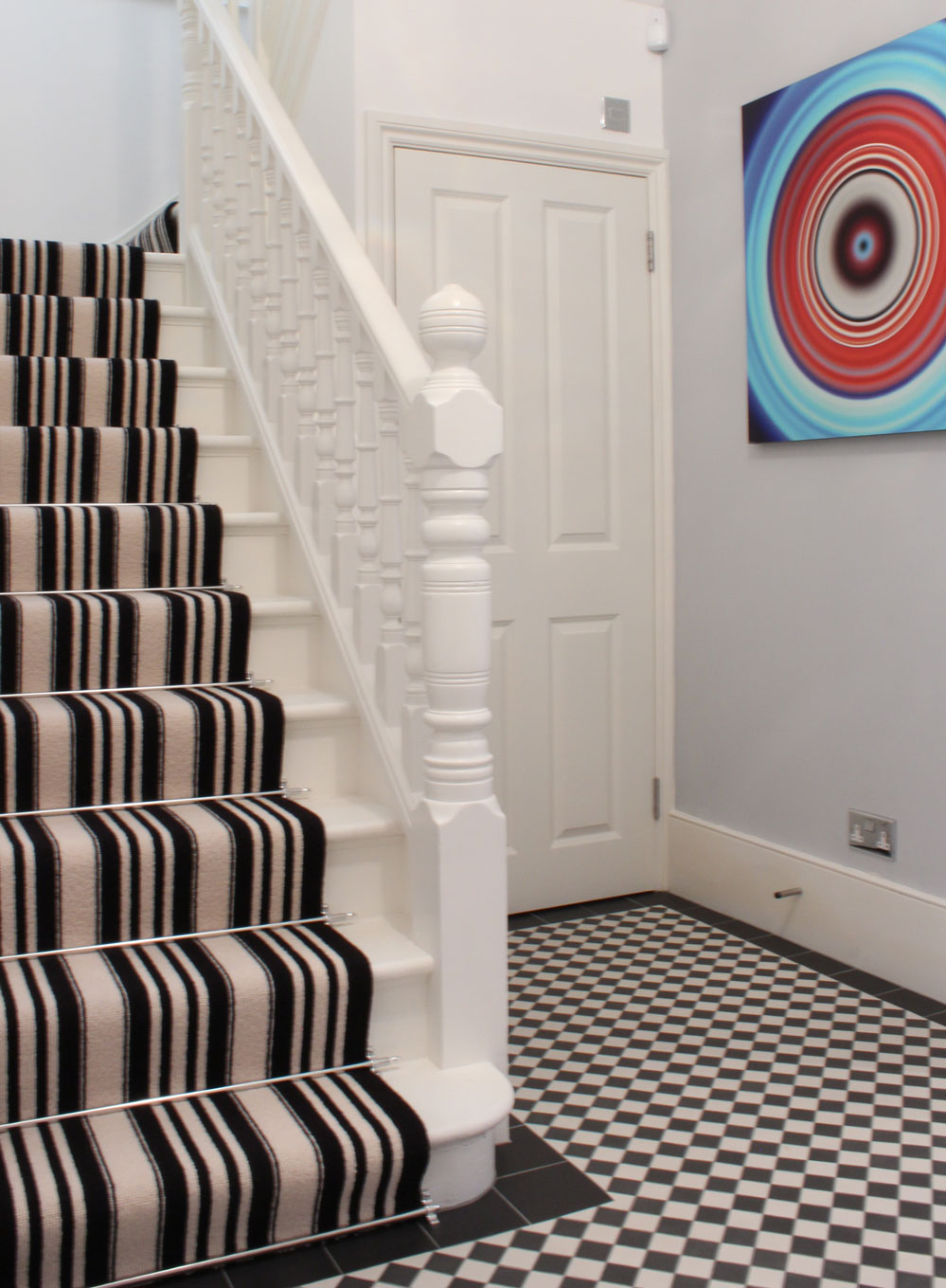 Black-And-White-Striped-Stair-Carpet-2