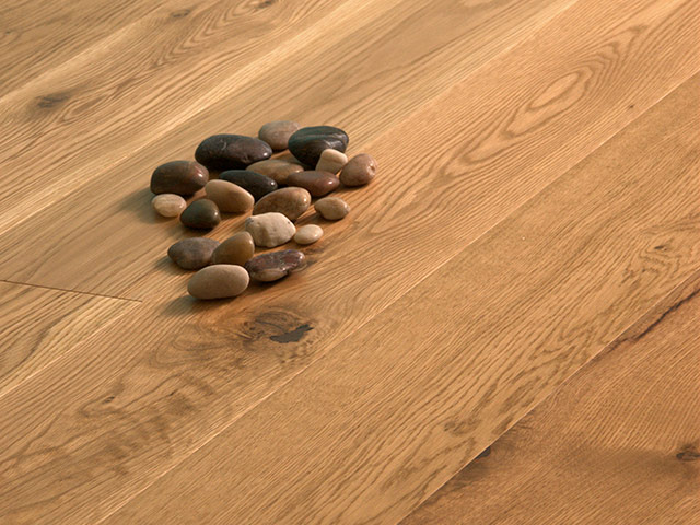 Brooks Bros Wood Flooring - E2003 Rustic Oak LAC 180