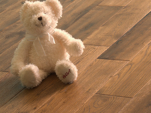 Brooks Bros Wood Flooring - S3002 Oak HS Stained Oiled