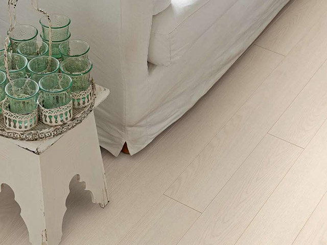 Haro Laminate Floor - Oak Classic White - News - Laminate Flooring