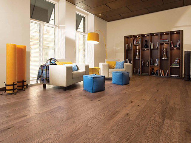 Mirage Imagine - Old Red Oak Tree Bark Wood Flooring - Guide - Wood Flooring