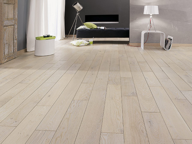 Panaget Chene Auth Saphir Sonate - News