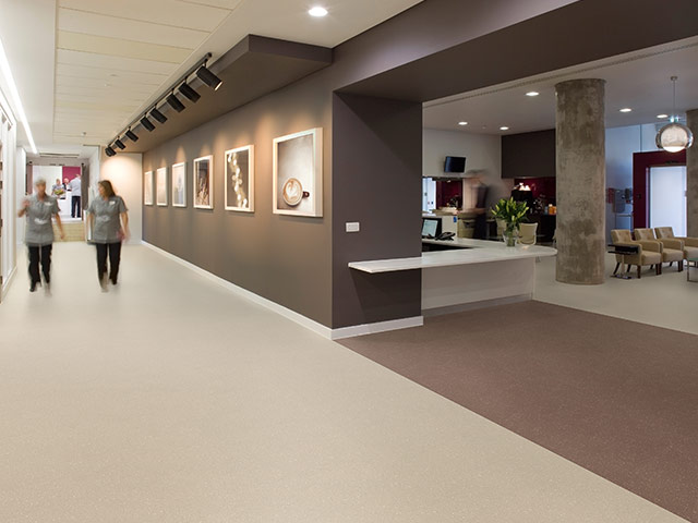 Polyflor Polysafe Verona PUR - Biscotti, Chocolate Chip - News - Safety Flooring