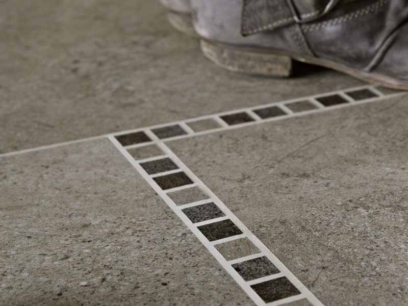 Karndean Knight Tile Stone Tiles - ST13 Portland Stone Vinyl Flooring - Karndean Flooring - Vinyl Flooring