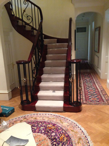 Stairs-Runner-white-carpet-2