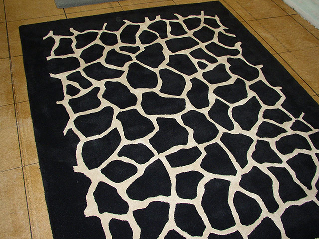 Trendy Tuft Carpets - Bespoke Rug 010