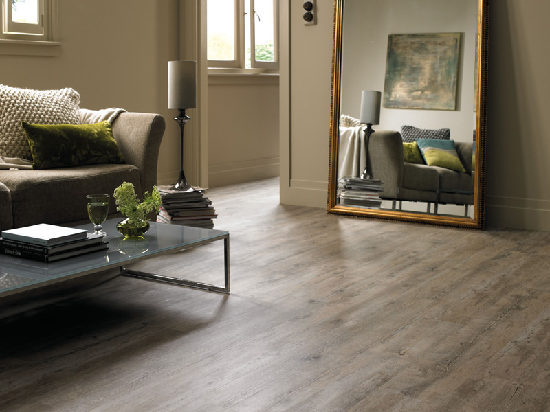 Karndean - Van Gogh Wood Flooring - VGW82T Distressed Oak, Luxury Vinyl Tile (LVT) Flooring