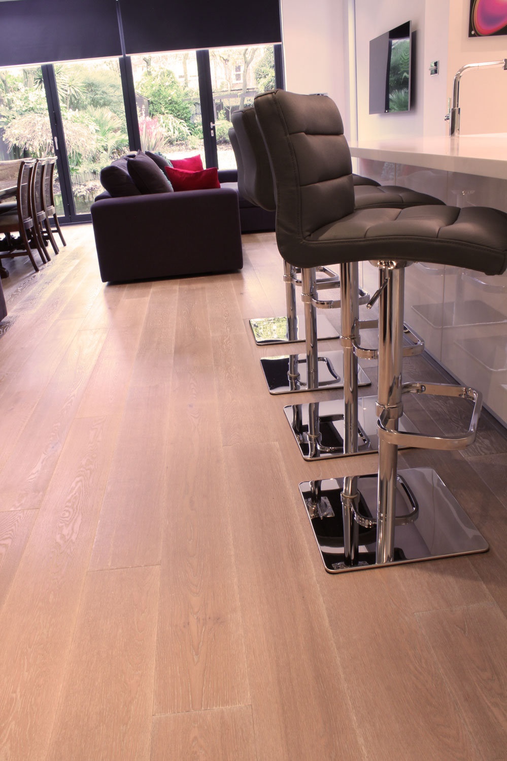 White-Oiled-Oak-Rustic-Flooring-10