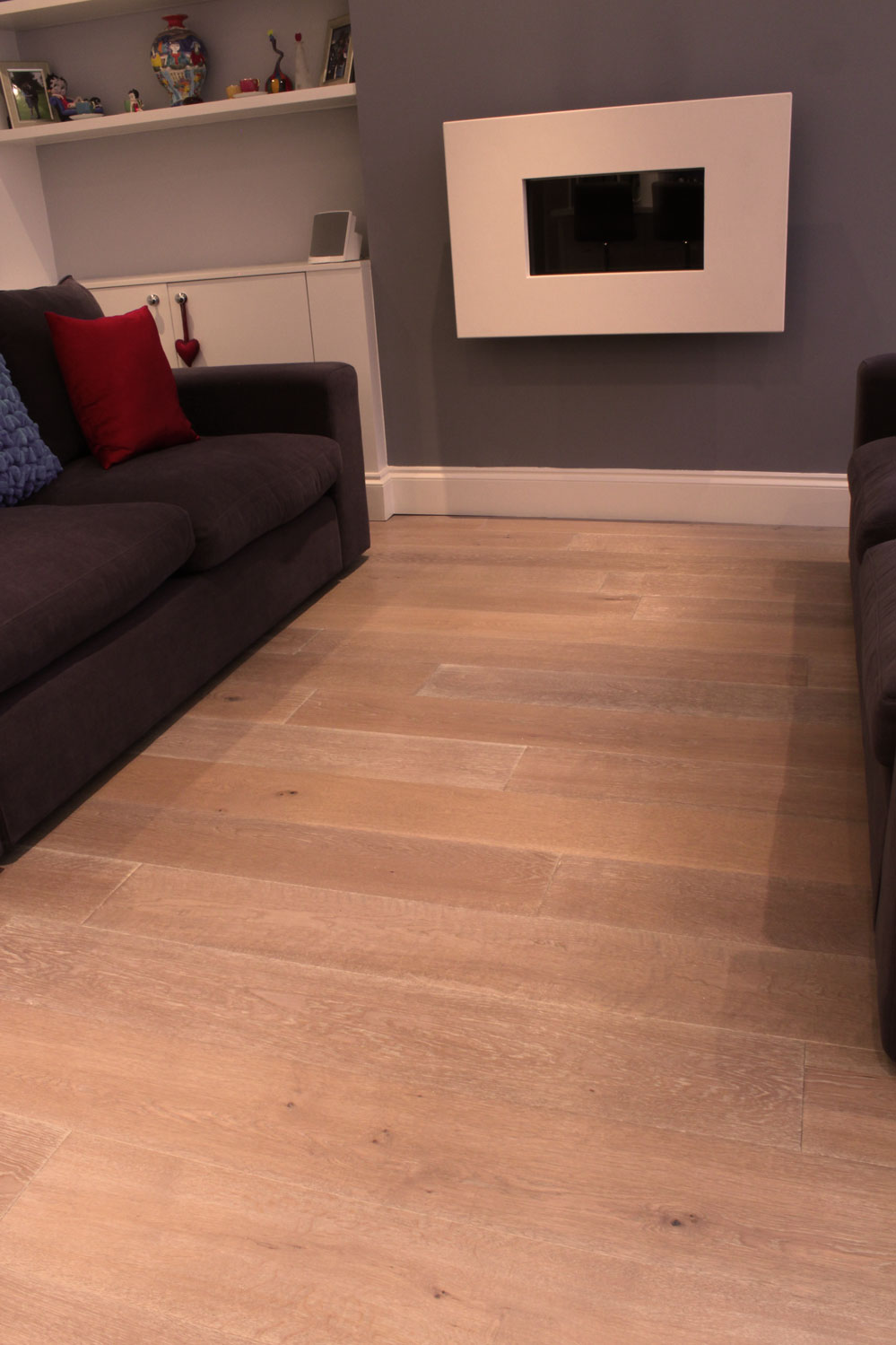 White-Oiled-Oak-Rustic-Flooring-7