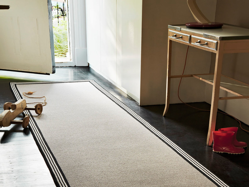 Alt. Flooring Wool Romance Runner Balck Stripe Border - Carpet - Guide