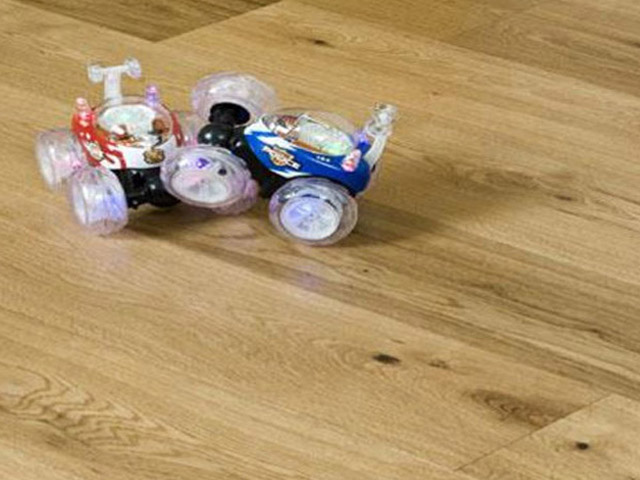 XYLO Oak Engineered Lacquered D0008C 1 Strip Oak Rustic