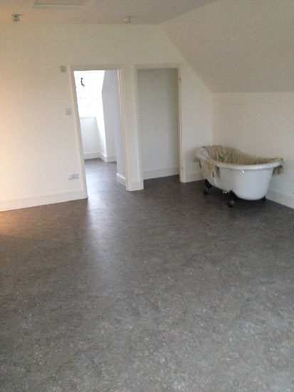 bedroom and bathroom smooth floor 07