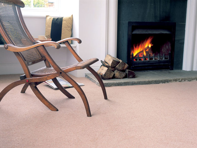 Kinsgmead Carpet : fireplace