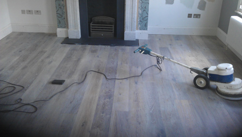 gray wood floor living room 01