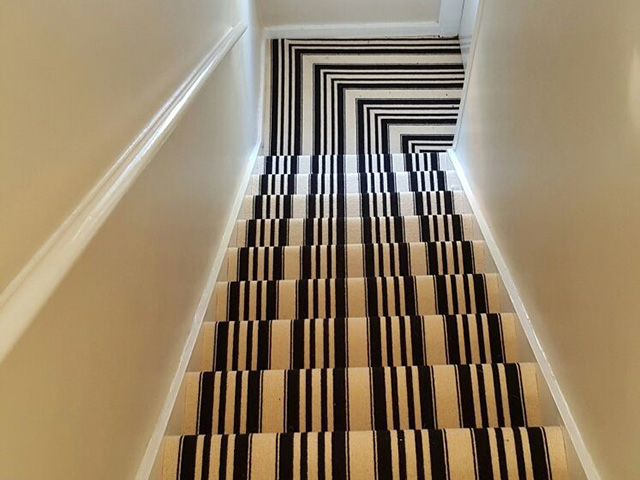Black & White Stripe Stairs Carpet - Carpet - Guide