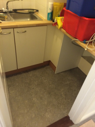 smooth floors marmoleum kitchen and bathroom 01