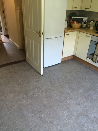 smooth floors marmoleum kitchen and bathroom 02